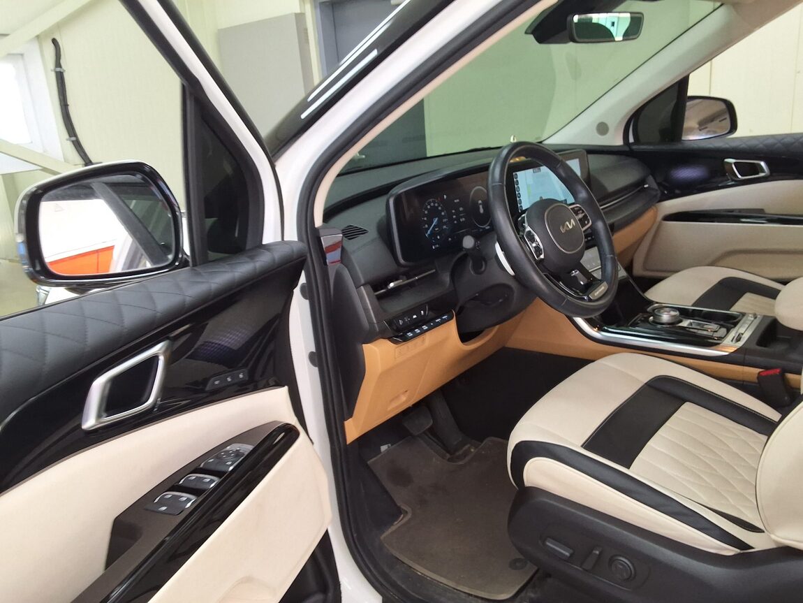 KIA NEW CARNIVAL (KA4) HI-LIMOUSINE SPECIAL BODY STD 2021 - zdjęcie 11