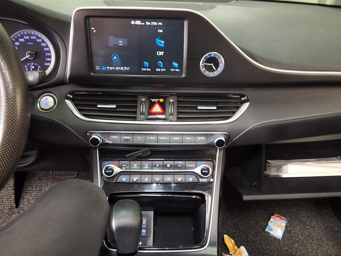 HYUNDAI GRANDEUR IG 3.0 LPi RENTAL CAR EXCLUSIVE 2017 - zdjęcie 24