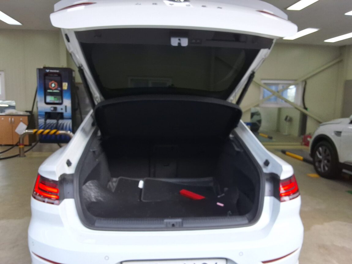 VOLKSWAGEN ARTEON 2.0 TDI ELEGANCE PRESTIGE 2019 - zdjęcie 16