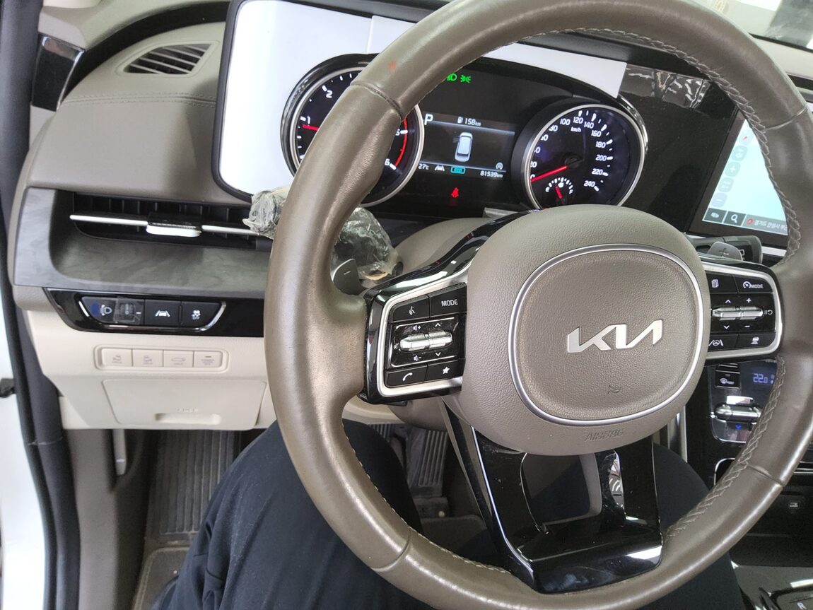 KIA NEW CARNIVAL (KA4) 9-SEATER DIESEL NOBLESSE 2023 - zdjęcie 17