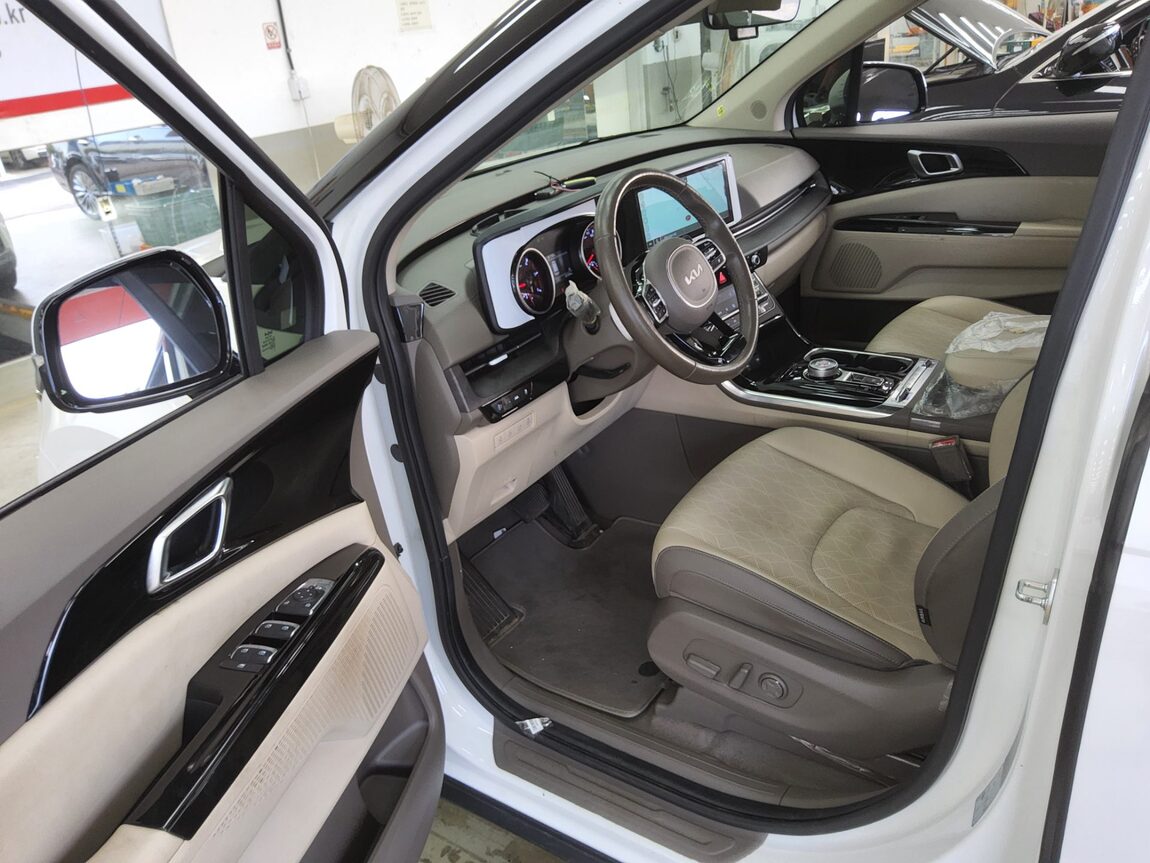 KIA NEW CARNIVAL (KA4) 9-SEATER DIESEL NOBLESSE 2023 - zdjęcie 10
