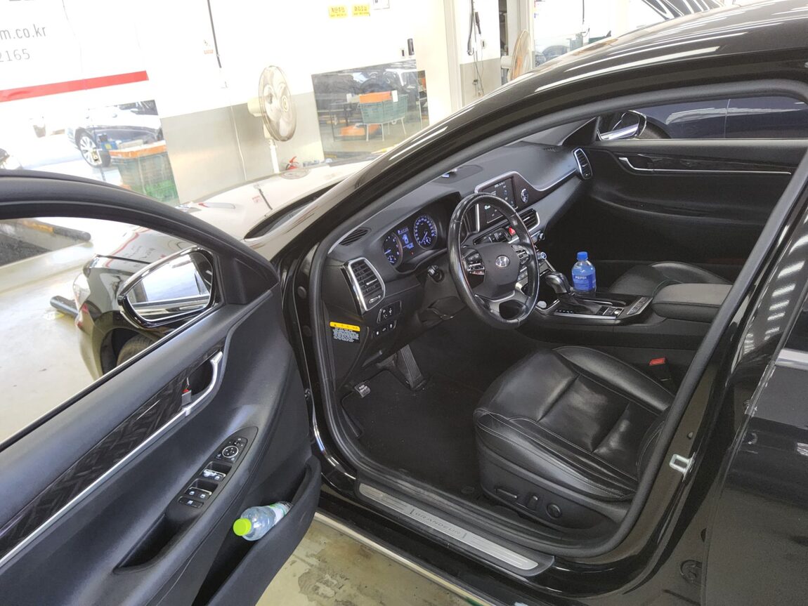 HYUNDAI GRANDEUR IG 3.0 LPi RENTAL CAR MODERN 2019 - zdjęcie 10