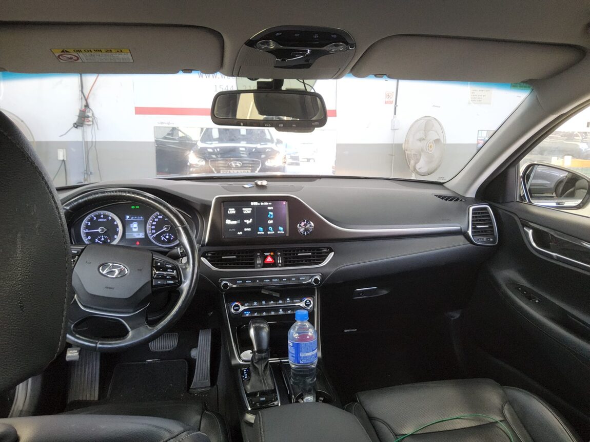 HYUNDAI GRANDEUR IG 3.0 LPi RENTAL CAR MODERN 2019 - zdjęcie 11