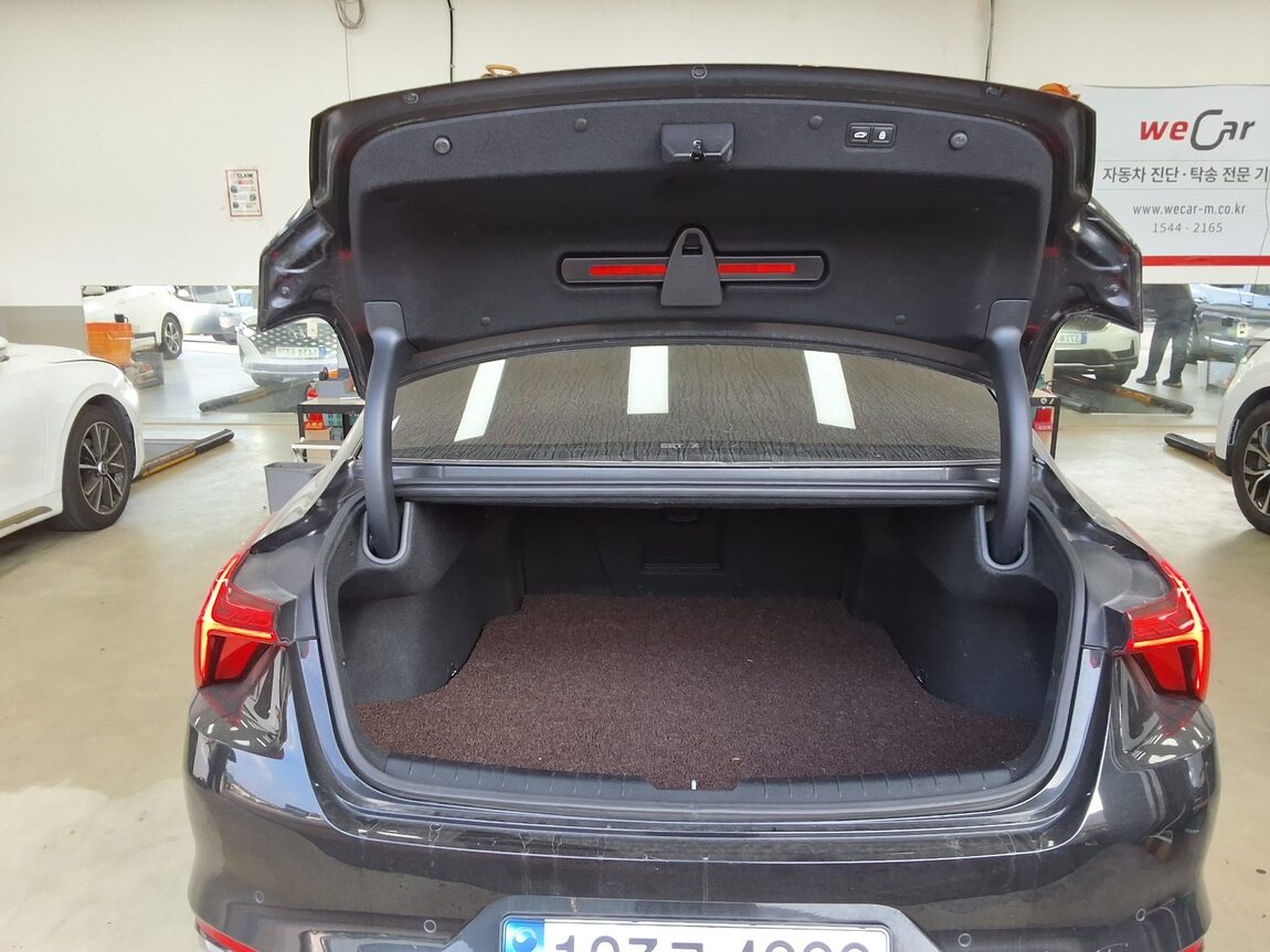 KIA K8 HYBRID HEV SIGNATURE 2023 - zdjęcie 15