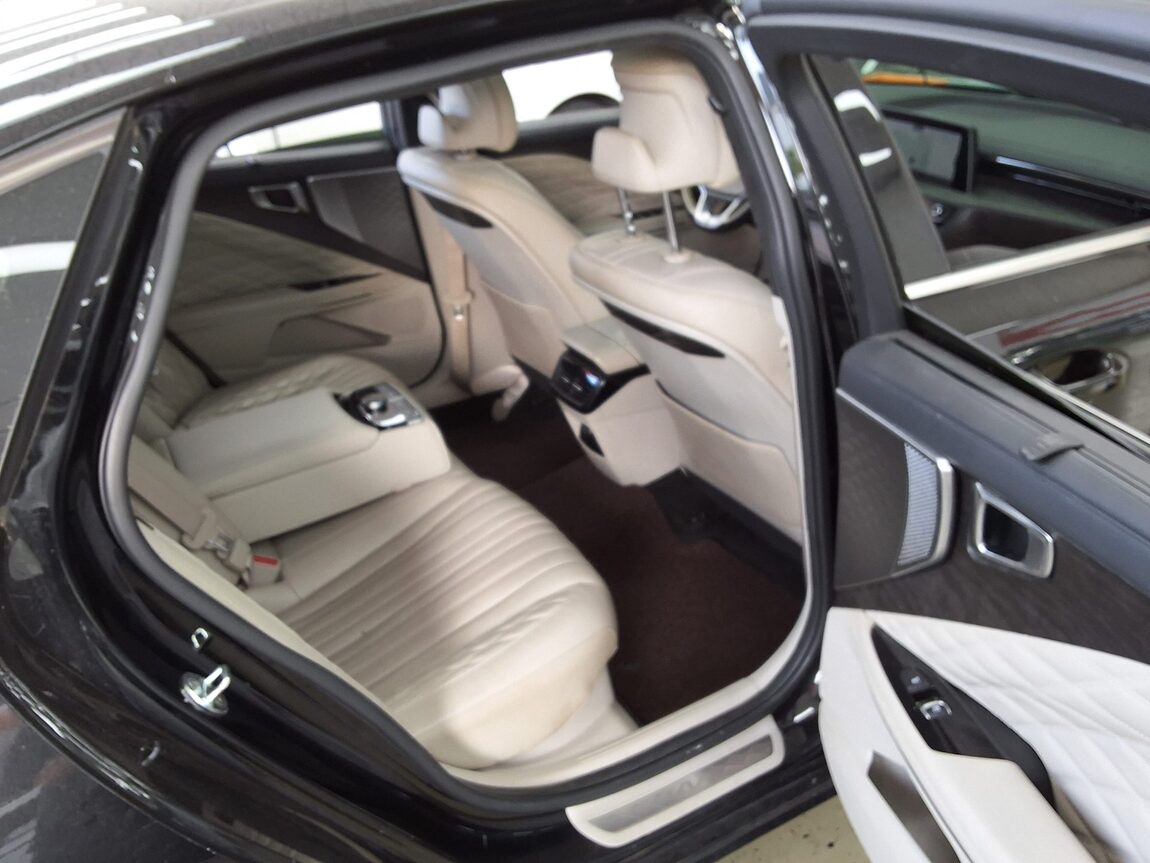 KIA K8 HYBRID HEV SIGNATURE 2023 - zdjęcie 13