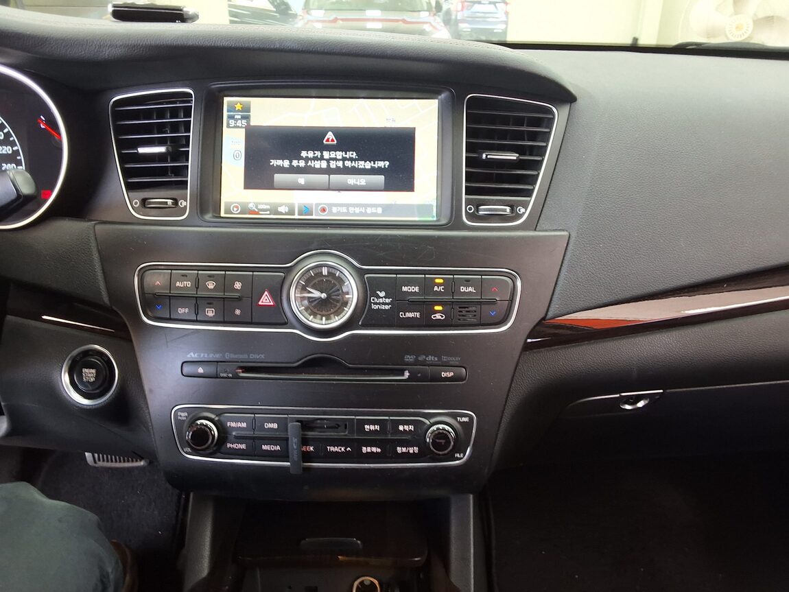 KIA THE NEW K7 2.4 GDI PRESTIGE 2015 - zdjęcie 24