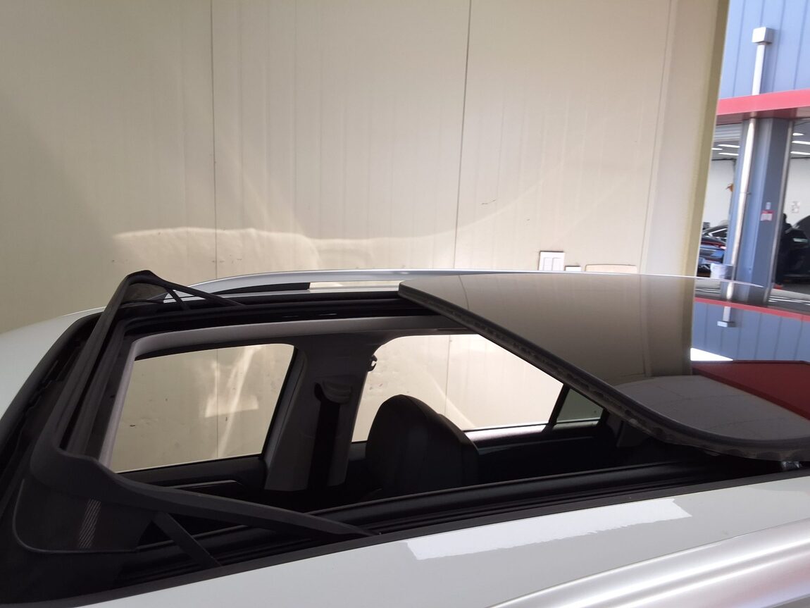 VOLKSWAGEN TIGUAN (2ND GEN) 2.0 TDI PRESTIGE 2020 - zdjęcie 26