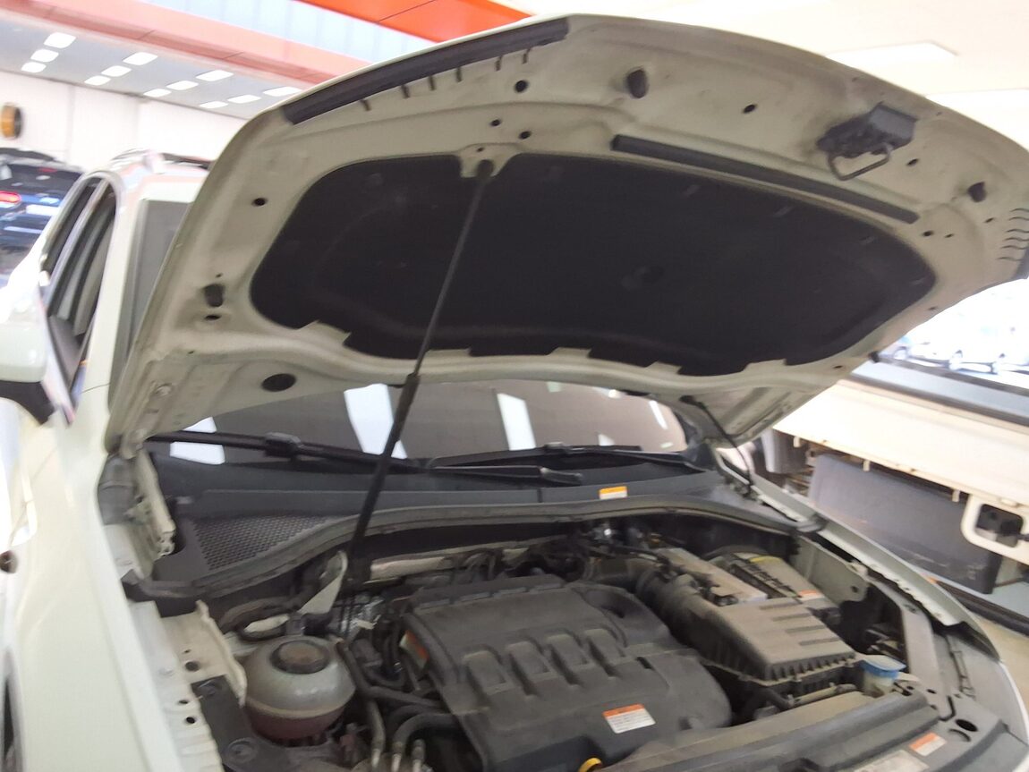 VOLKSWAGEN TIGUAN (2ND GEN) 2.0 TDI PRESTIGE 2020 - zdjęcie 18