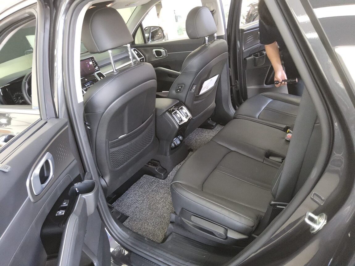 KIA NEW SORENTO (MQ4) 2.2 DIESEL 2WD NOBLESSE 2021 - zdjęcie 12