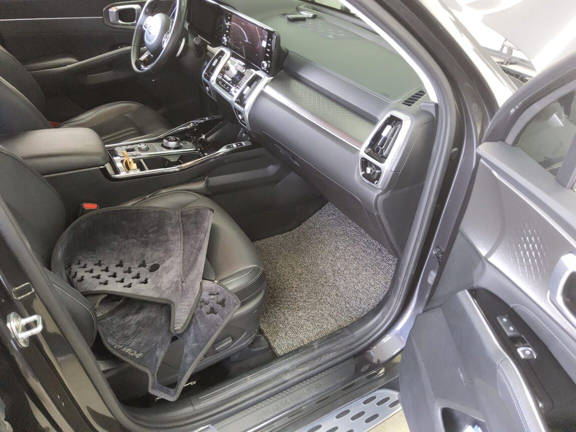 KIA NEW SORENTO (MQ4) 2.2 DIESEL 2WD NOBLESSE 2021 - zdjęcie 14