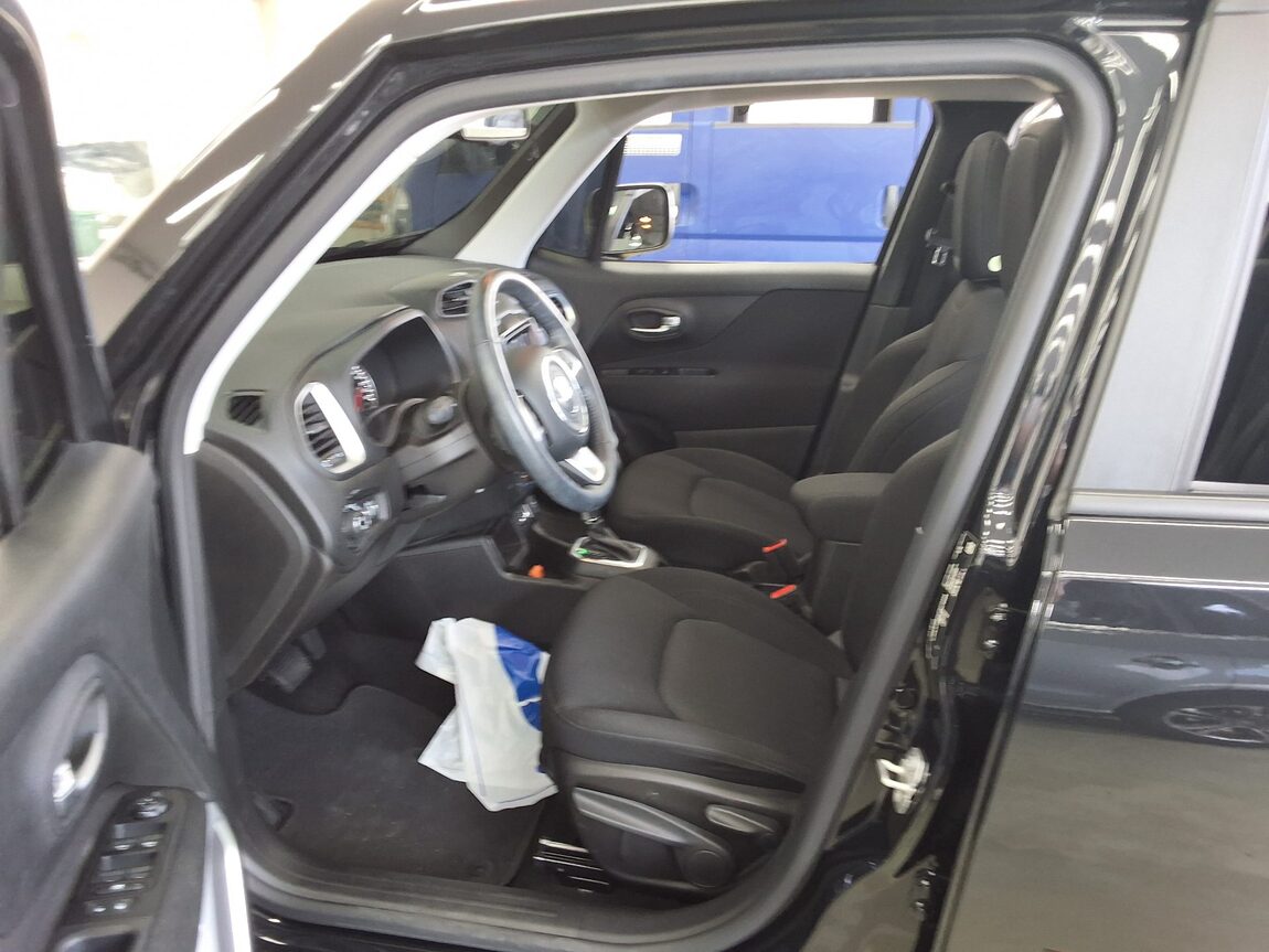 JEEP RENEGADE 2.4 GASOLINE LONGITUDE 2021 - zdjęcie 10