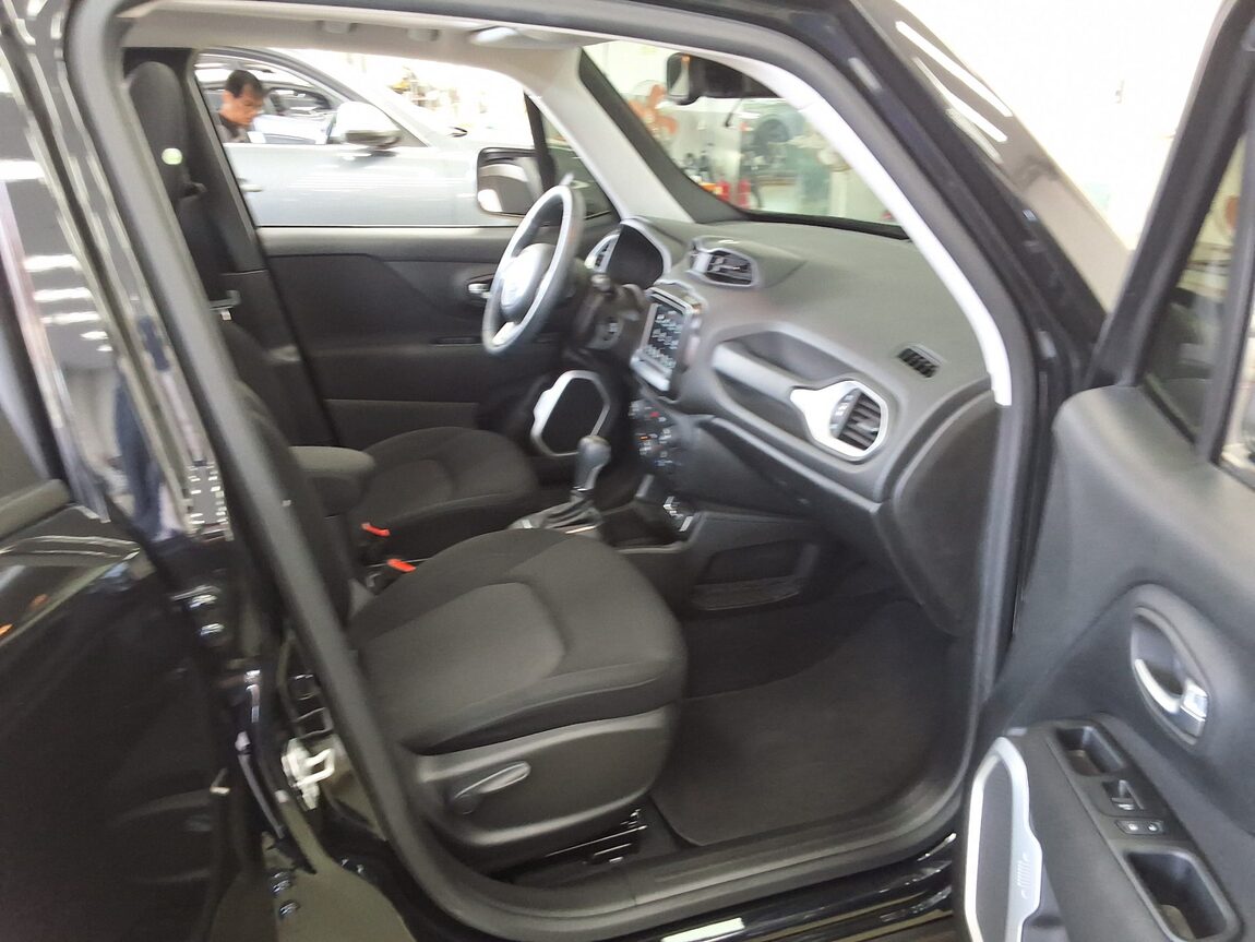 JEEP RENEGADE 2.4 GASOLINE LONGITUDE 2021 - zdjęcie 14