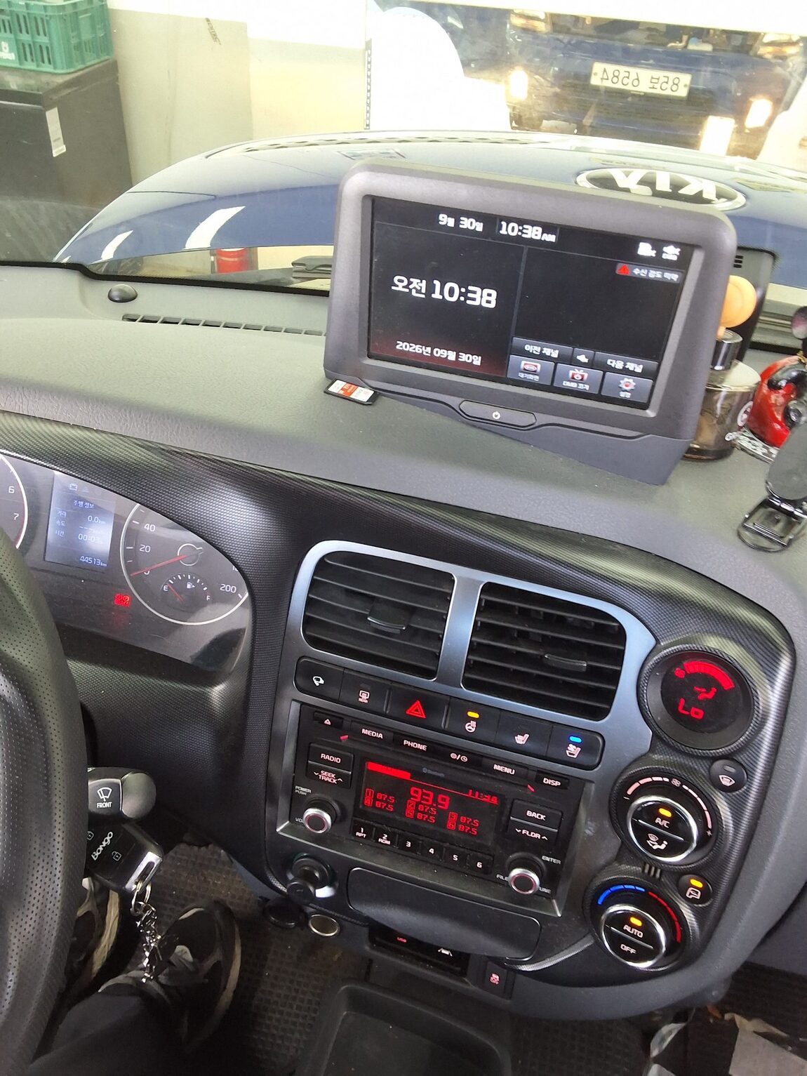 KIA THE NEW BONGO III CARGO 1 TON LPG KING CAB EXTRA LONG WHEELBASE GLS 2020 - zdjęcie 15