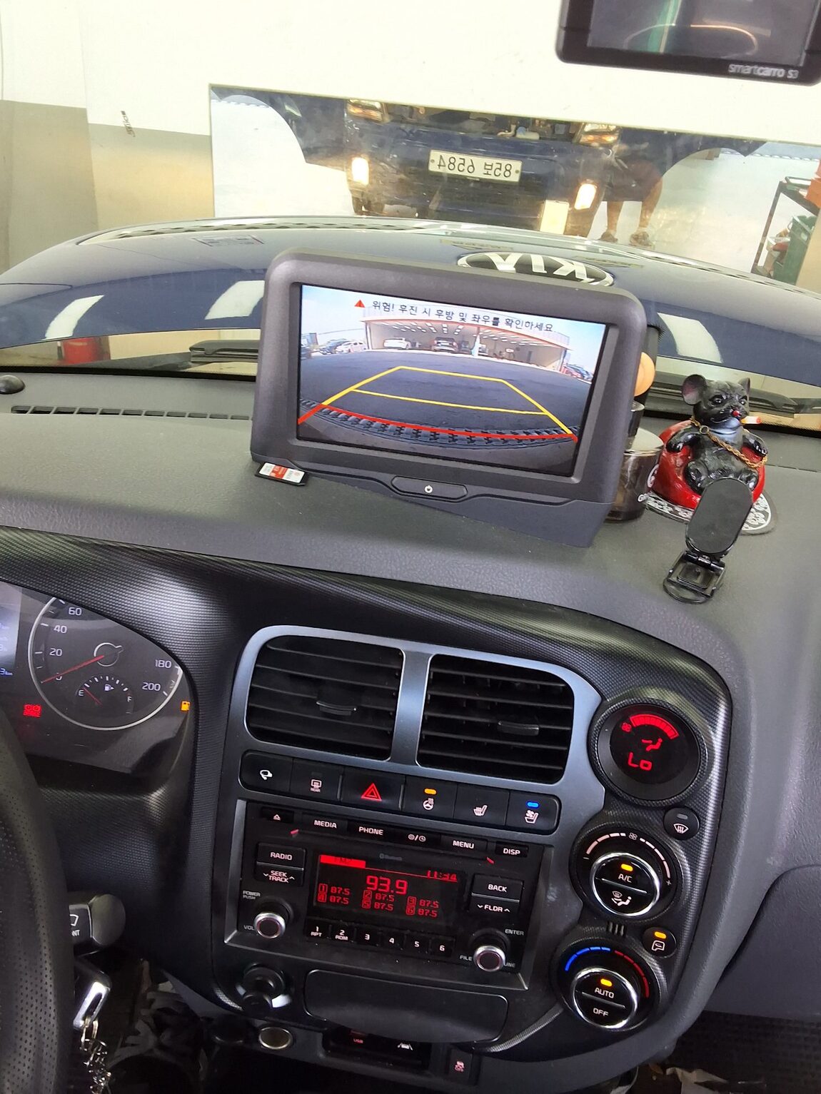 KIA THE NEW BONGO III CARGO 1 TON LPG KING CAB EXTRA LONG WHEELBASE GLS 2020 - zdjęcie 16