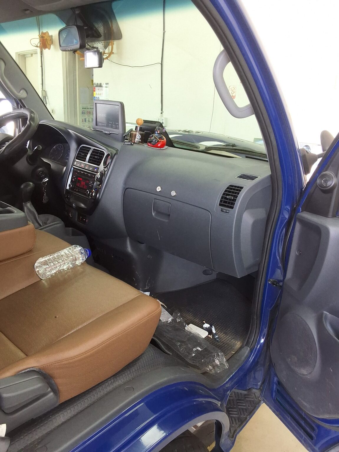 KIA THE NEW BONGO III CARGO 1 TON LPG KING CAB EXTRA LONG WHEELBASE GLS 2020 - zdjęcie 12