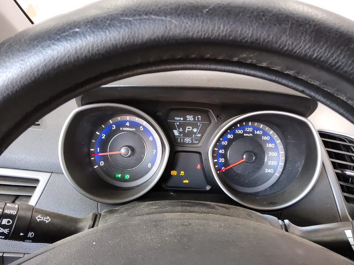 HYUNDAI THE NEW AVANTE MD 1.6 GDi SMART 2015 - zdjęcie 9
