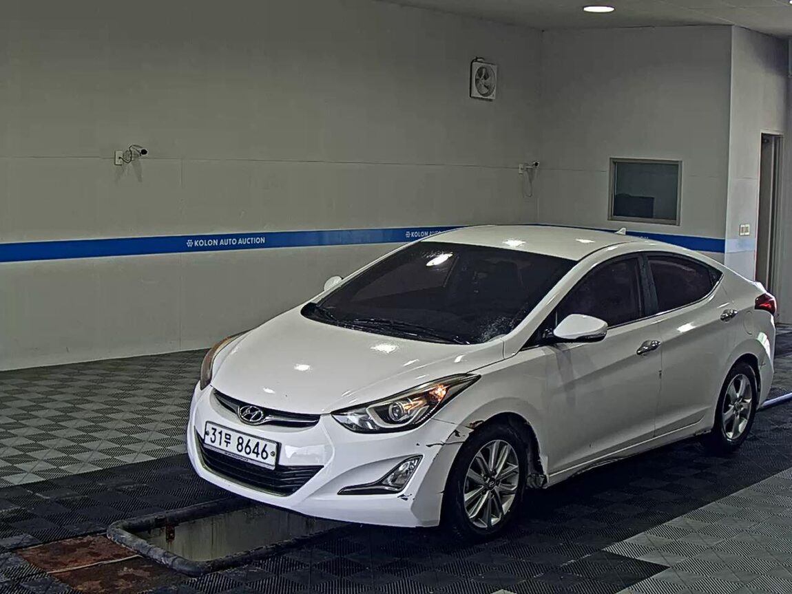 HYUNDAI THE NEW AVANTE MD 1.6 GDi SMART 2015 - zdjęcie 2