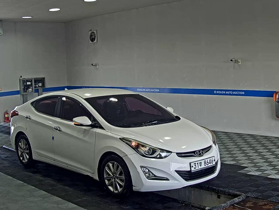 HYUNDAI THE NEW AVANTE MD 1.6 GDi SMART 2015 - zdjęcie 3