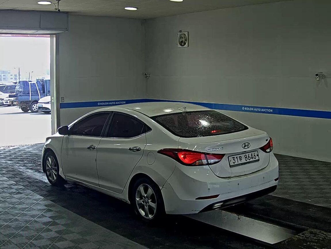 HYUNDAI THE NEW AVANTE MD 1.6 GDi SMART 2015 - zdjęcie 6
