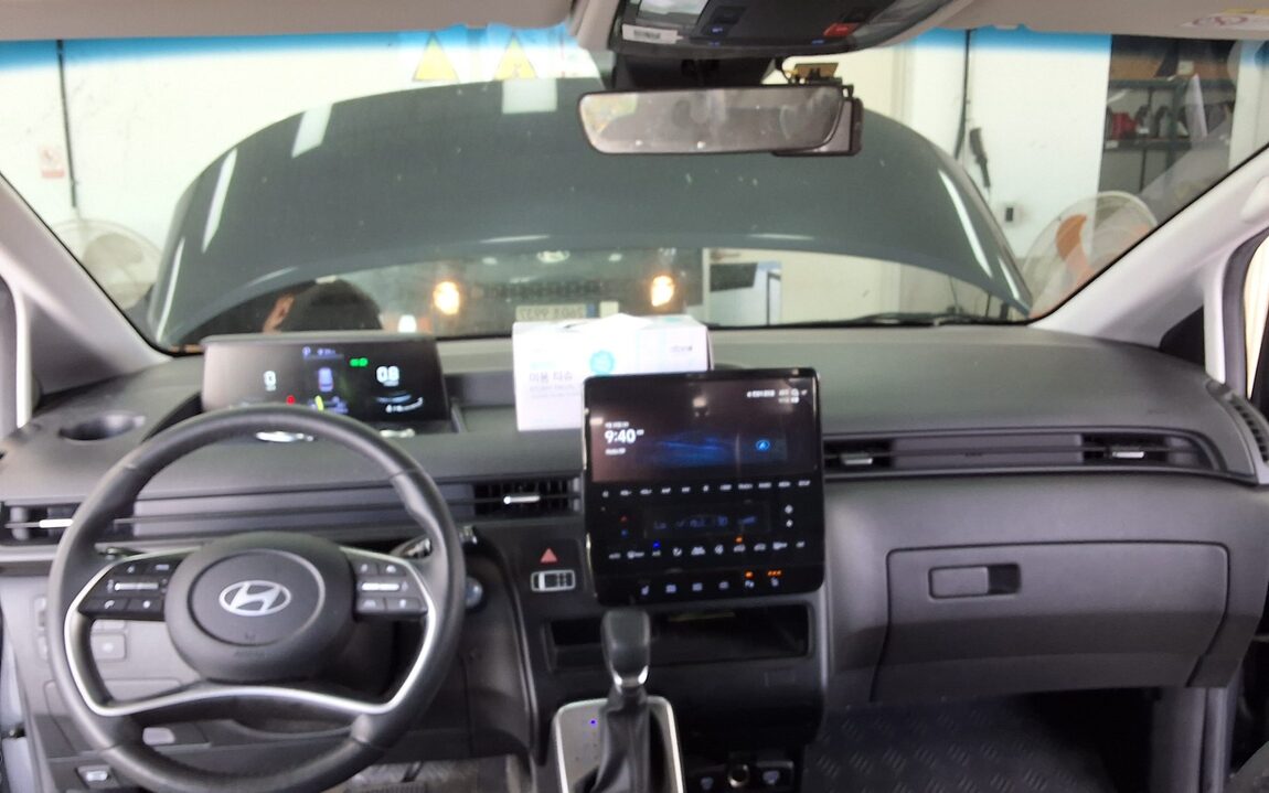 HYUNDAI STARIA 2.2 DIESEL TOURER 9-SEATER 4WD MODERN 2025 - zdjęcie 11