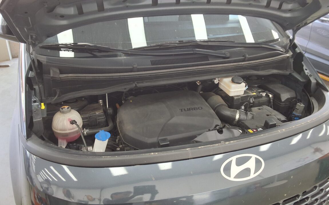 HYUNDAI STARIA 2.2 DIESEL TOURER 9-SEATER 4WD MODERN 2025 - zdjęcie 20