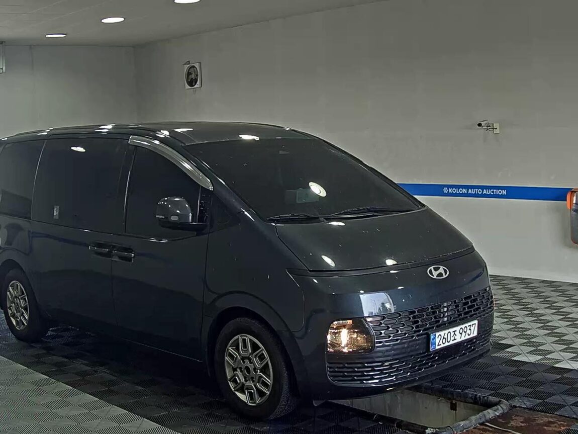 HYUNDAI STARIA 2.2 DIESEL TOURER 9-SEATER 4WD MODERN 2025 - zdjęcie 3