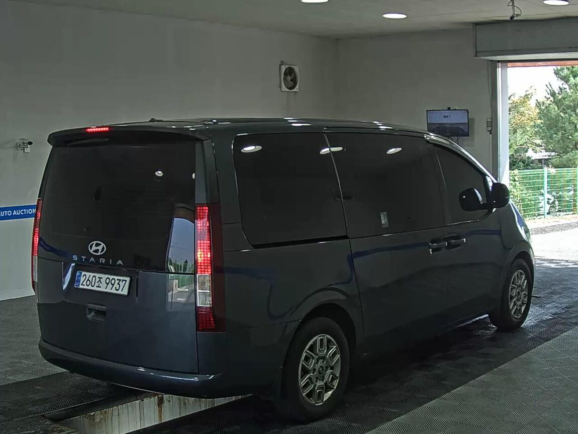 HYUNDAI STARIA 2.2 DIESEL TOURER 9-SEATER 4WD MODERN 2025 - zdjęcie 5