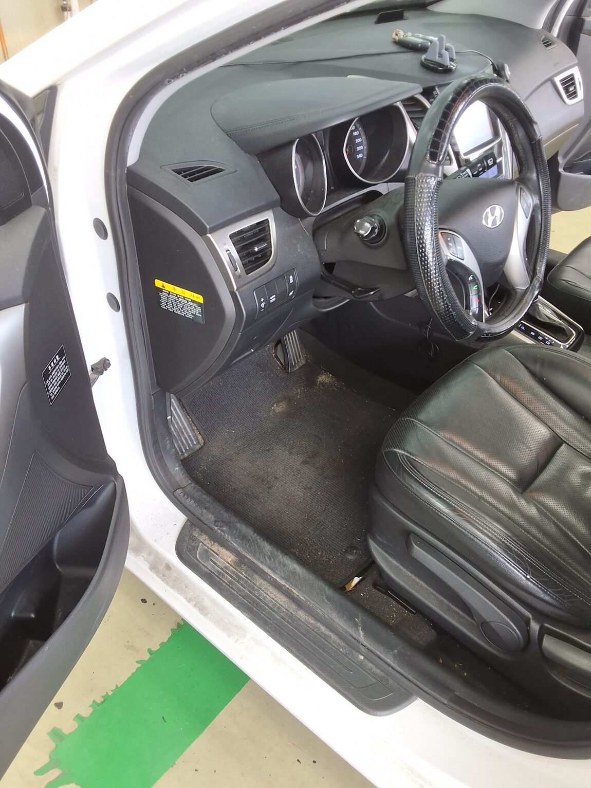 HYUNDAI NEW i30 1.6 VGT UNIQUE 2012 - zdjęcie 10