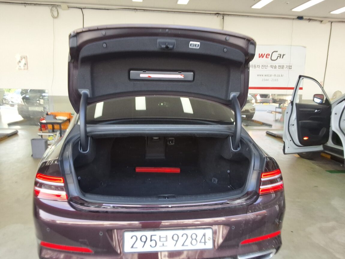 GENESIS THE ALL NEW G80 GASOLINE 3.5 2WD BASE MODEL 2021 - zdjęcie 15