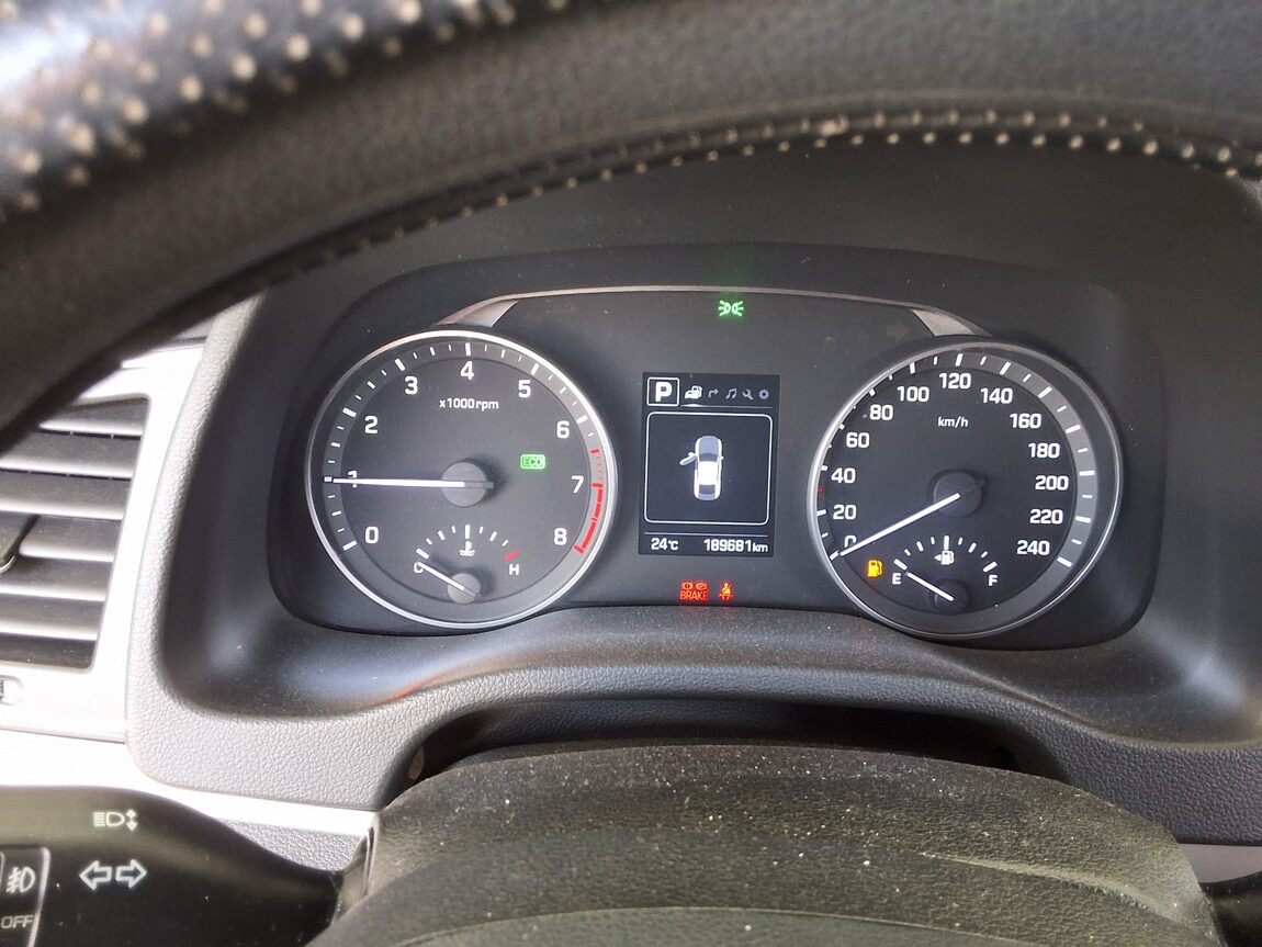 HYUNDAI AVANTE AD 1.6 GDi VALUE PLUS 2018 - zdjęcie 9