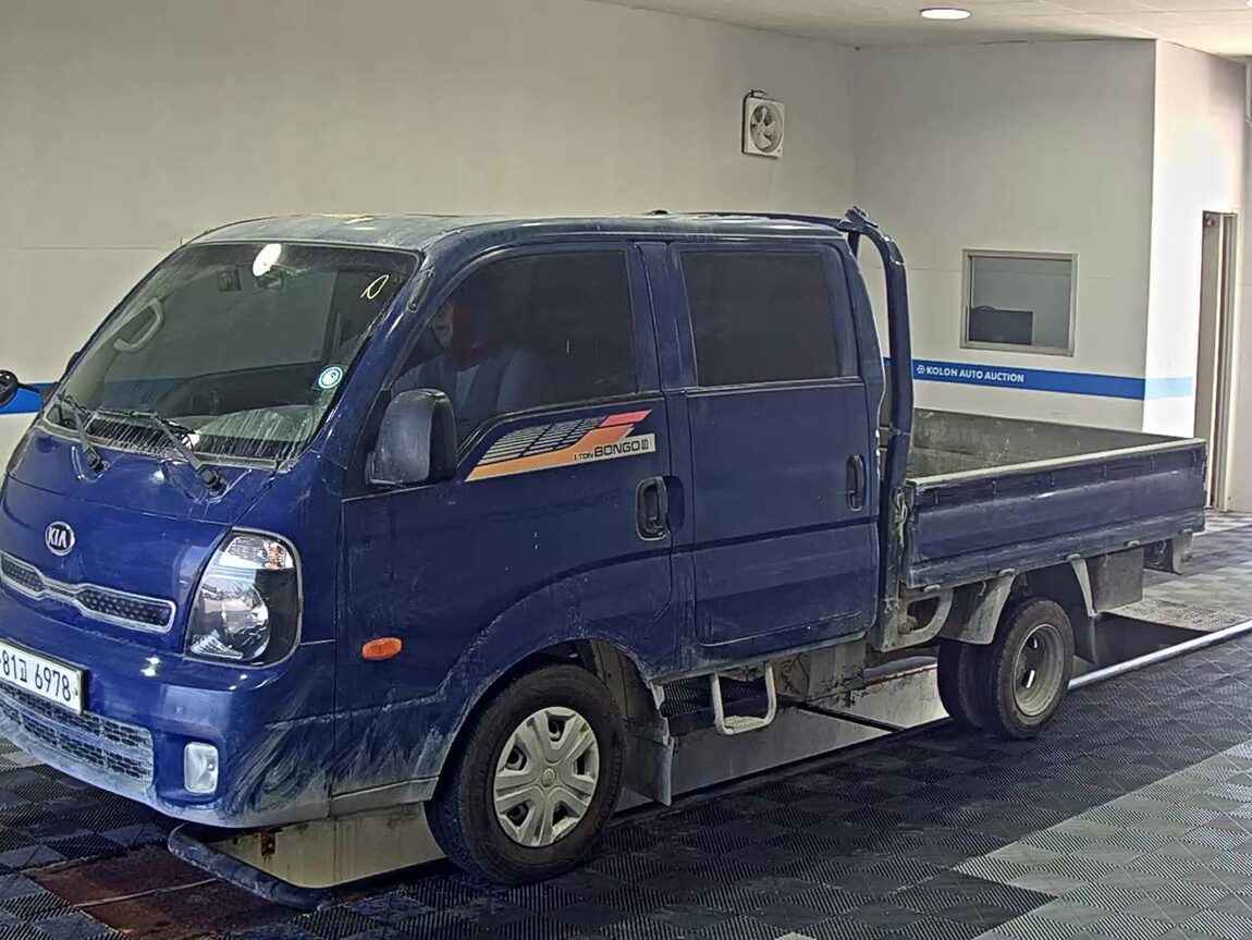 KIA BONGO III CARGO CRDi DOUBLE CAB EXTRA LONG WHEELBASE 2017 - zdjęcie 2