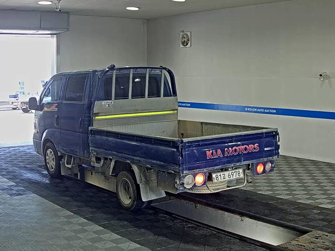 KIA BONGO III CARGO CRDi DOUBLE CAB EXTRA LONG WHEELBASE 2017 - zdjęcie 6