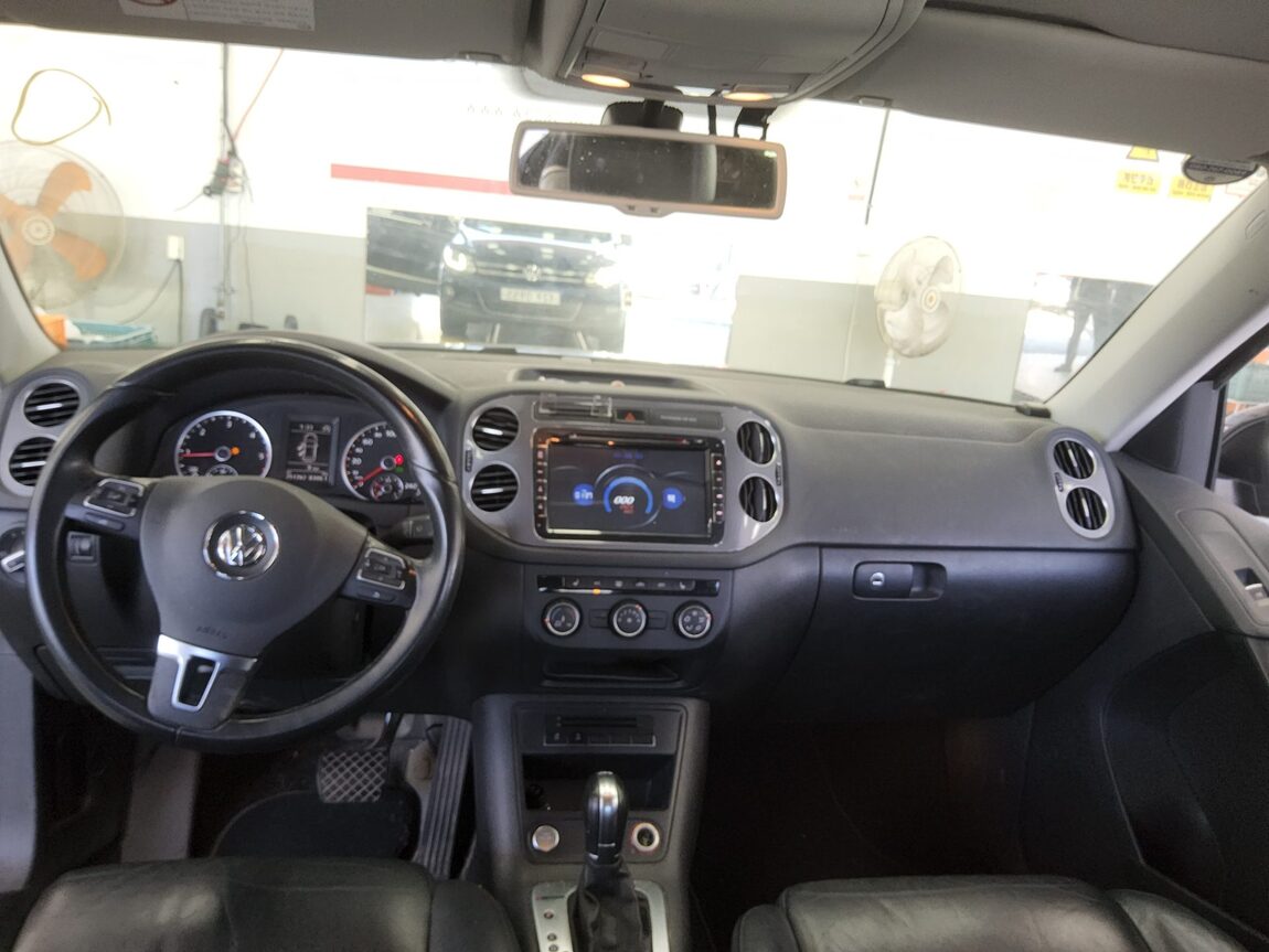 VOLKSWAGEN TIGUAN 2.0 TDI BLUEMOTION 2016 - zdjęcie 11