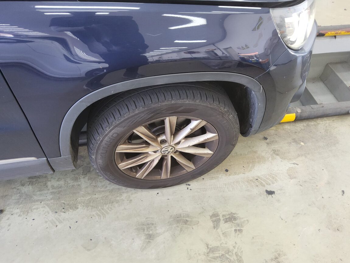 VOLKSWAGEN TIGUAN 2.0 TDI BLUEMOTION 2016 - zdjęcie 19