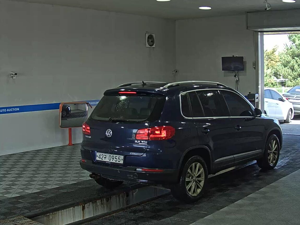 VOLKSWAGEN TIGUAN 2.0 TDI BLUEMOTION 2016 - zdjęcie 5