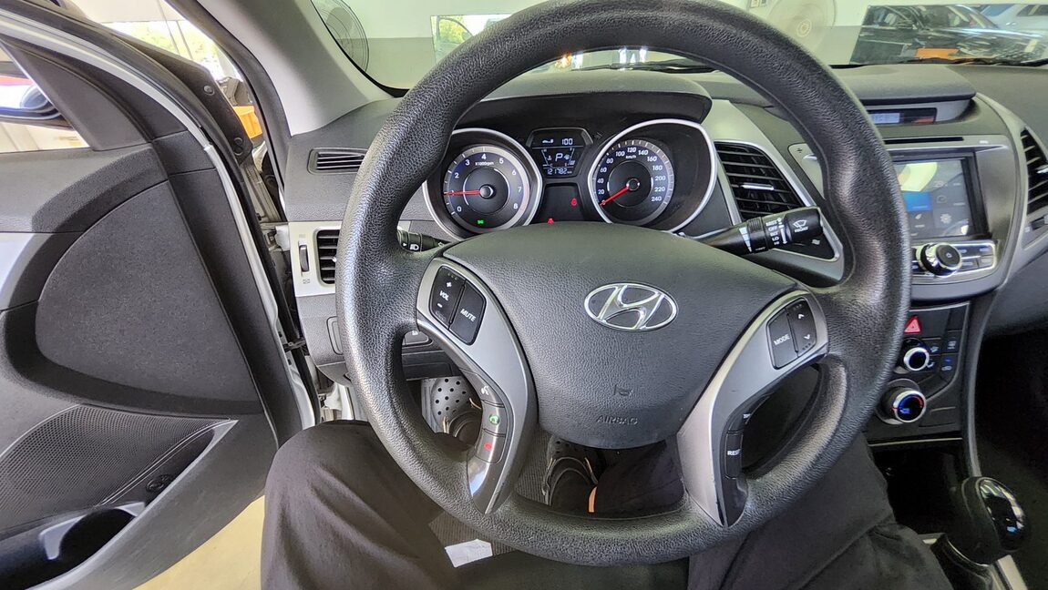 HYUNDAI THE NEW AVANTE MD 1.6 GDi STYLE 2014 - zdjęcie 9