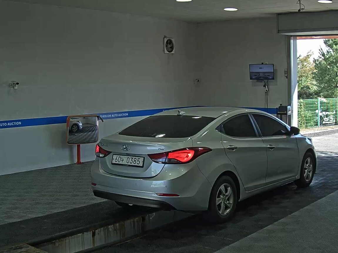 HYUNDAI THE NEW AVANTE MD 1.6 GDi STYLE 2014 - zdjęcie 23