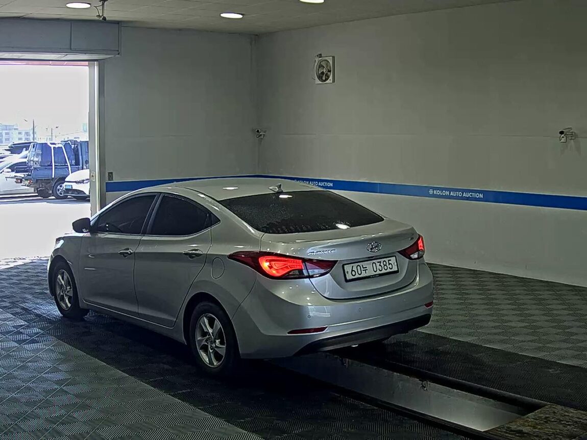 HYUNDAI THE NEW AVANTE MD 1.6 GDi STYLE 2014 - zdjęcie 24