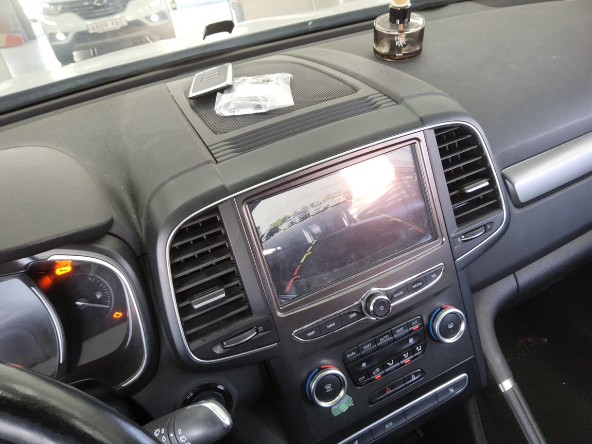 RENAULT (SAMSUNG) QM6 2.0 GDe 2WD LE 2018 - zdjęcie 17