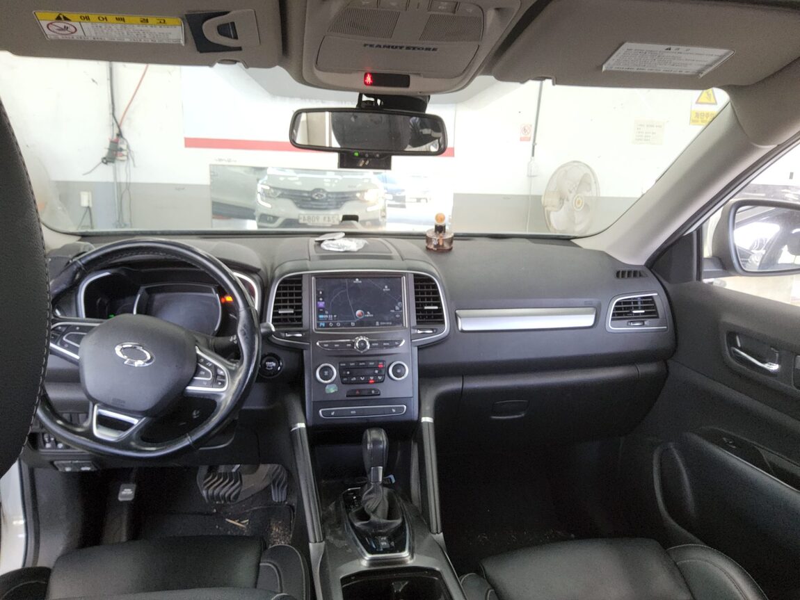 RENAULT (SAMSUNG) QM6 2.0 GDe 2WD LE 2018 - zdjęcie 11