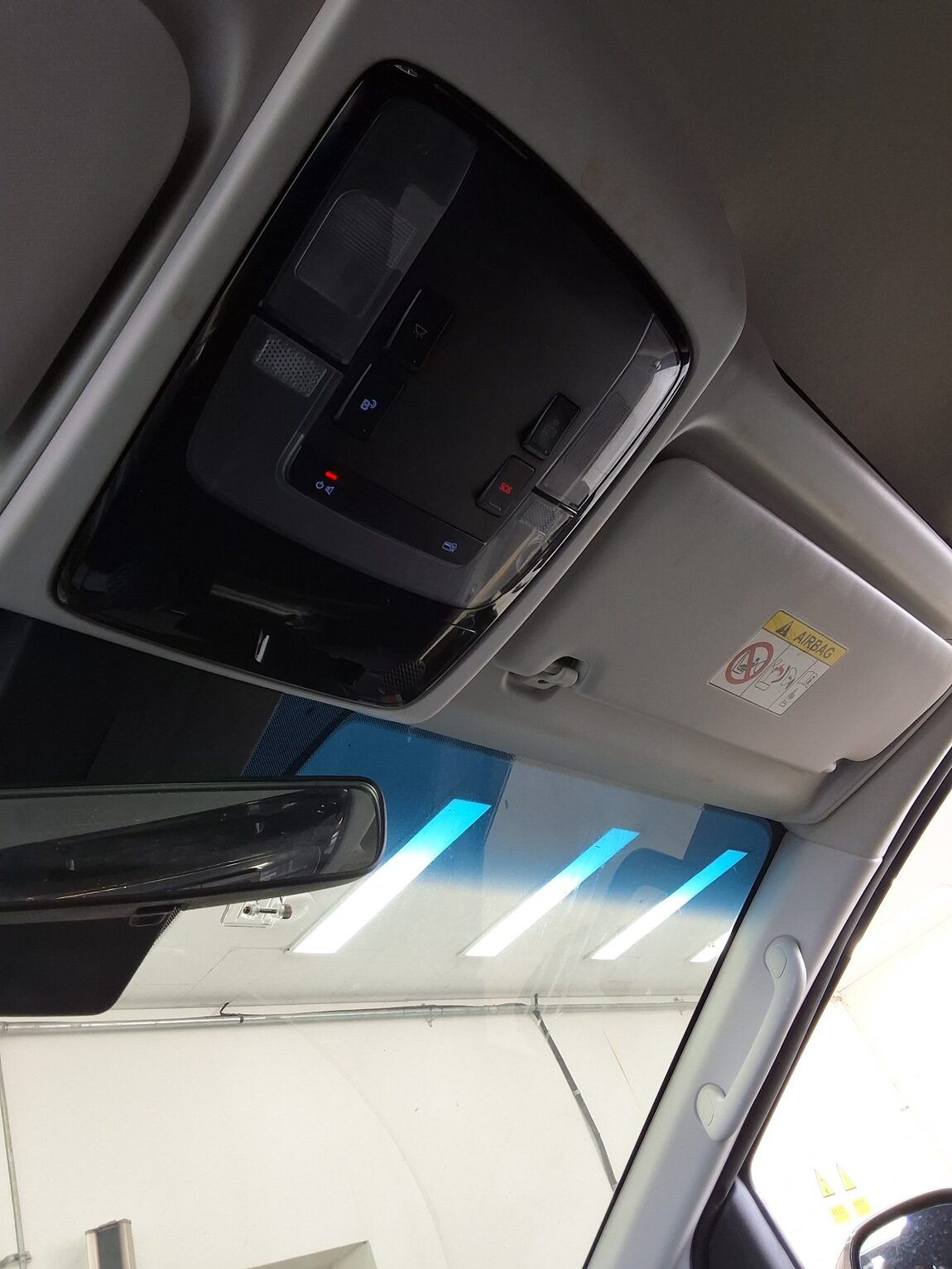 HYUNDAI STARIA 2.2 DIESEL CARGO 3-SEATER MODERN 2022 - zdjęcie 18