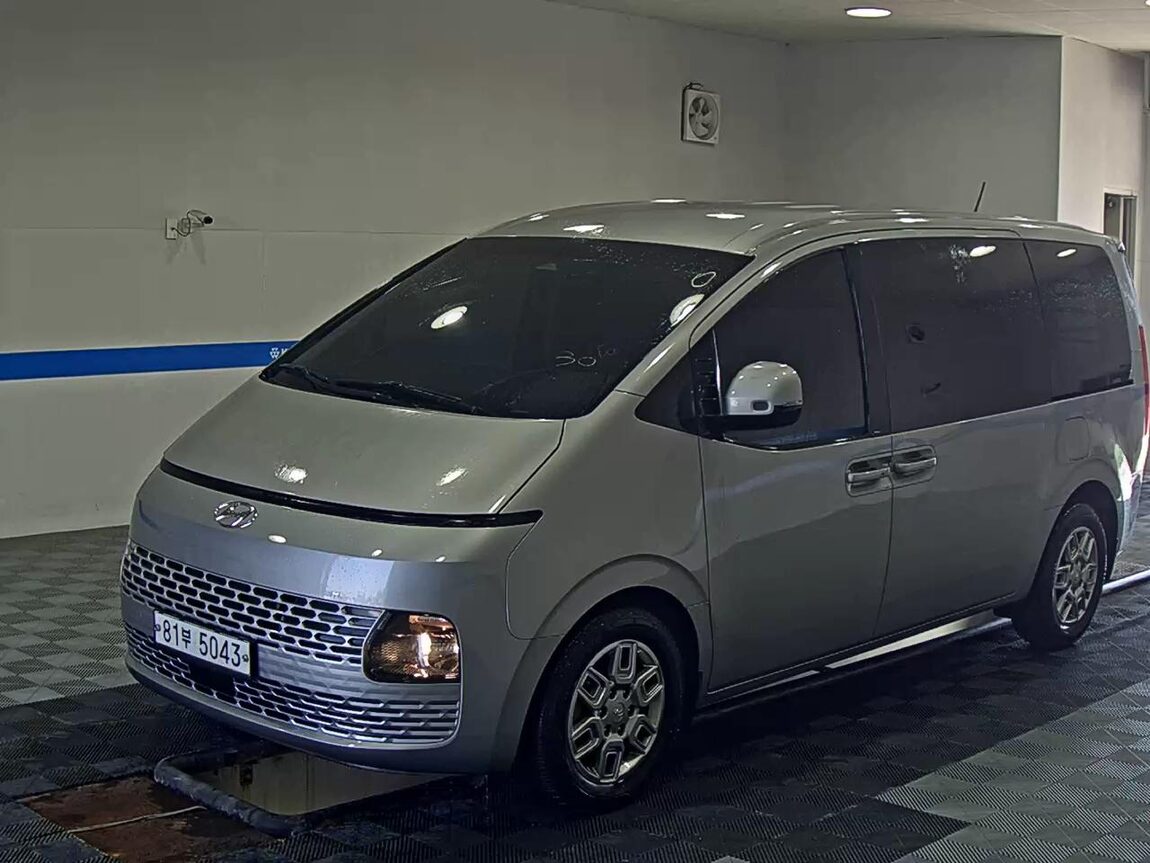 HYUNDAI STARIA 2.2 DIESEL CARGO 3-SEATER MODERN 2022 - zdjęcie 2