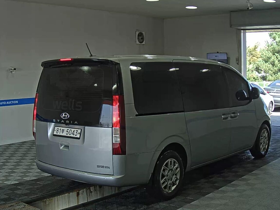 HYUNDAI STARIA 2.2 DIESEL CARGO 3-SEATER MODERN 2022 - zdjęcie 5