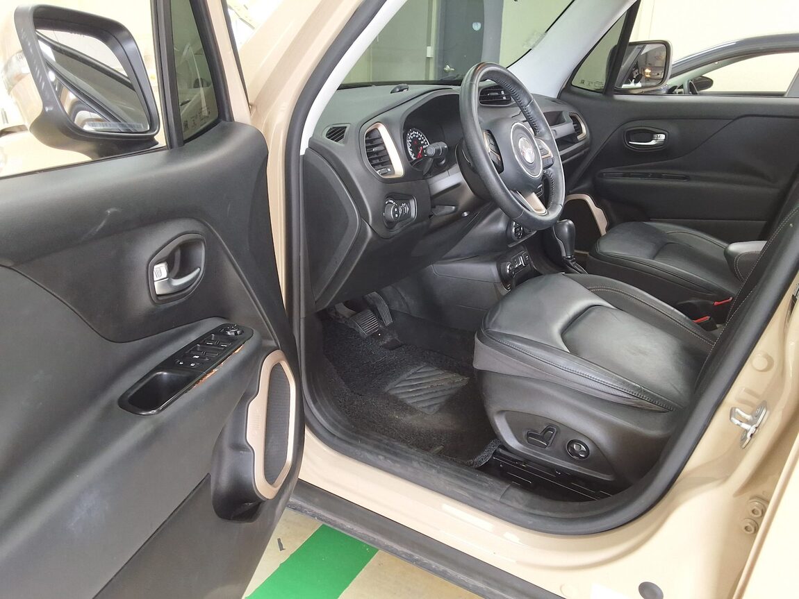 JEEP RENEGADE 2.0 DIESEL AWD LONGITUDE 2015 - zdjęcie 11