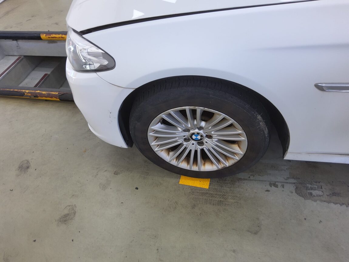 BMW 5 SERIES (6TH GEN) 520d xDRIVE 2015 - zdjęcie 21
