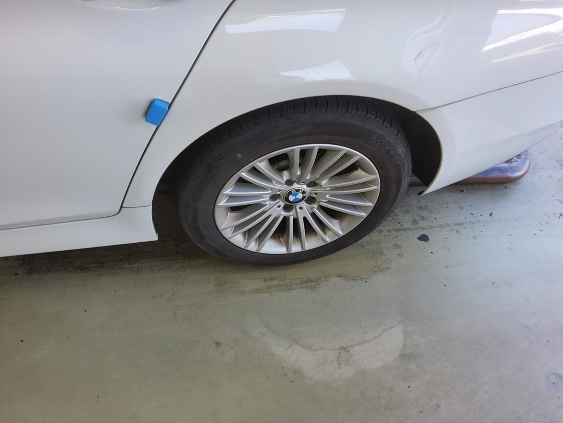 BMW 5 SERIES (6TH GEN) 520d xDRIVE 2015 - zdjęcie 22