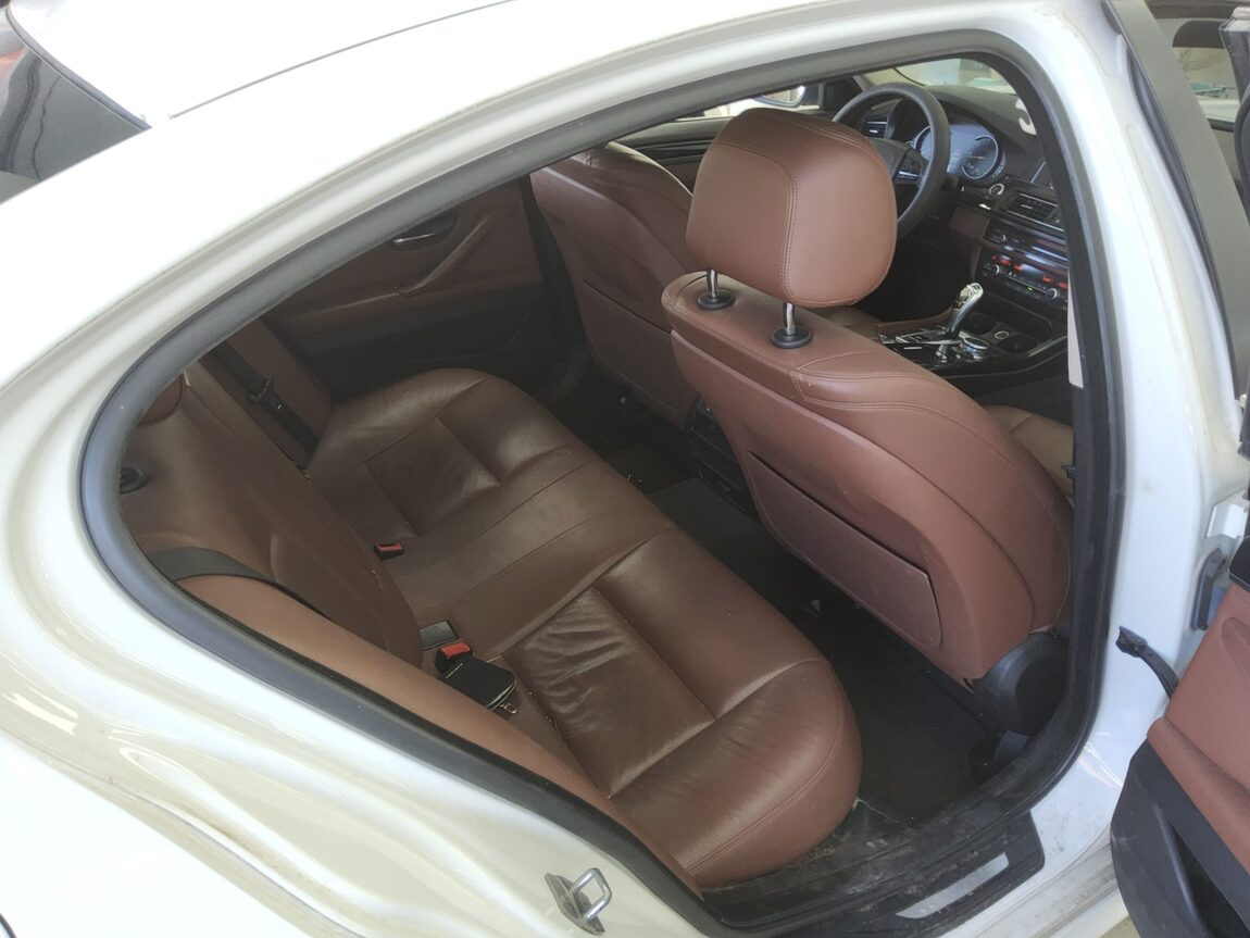 BMW 5 SERIES (6TH GEN) 520d xDRIVE 2015 - zdjęcie 13