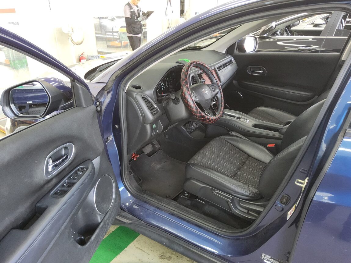 HONDA HR-V 1.8 2016 - zdjęcie 10