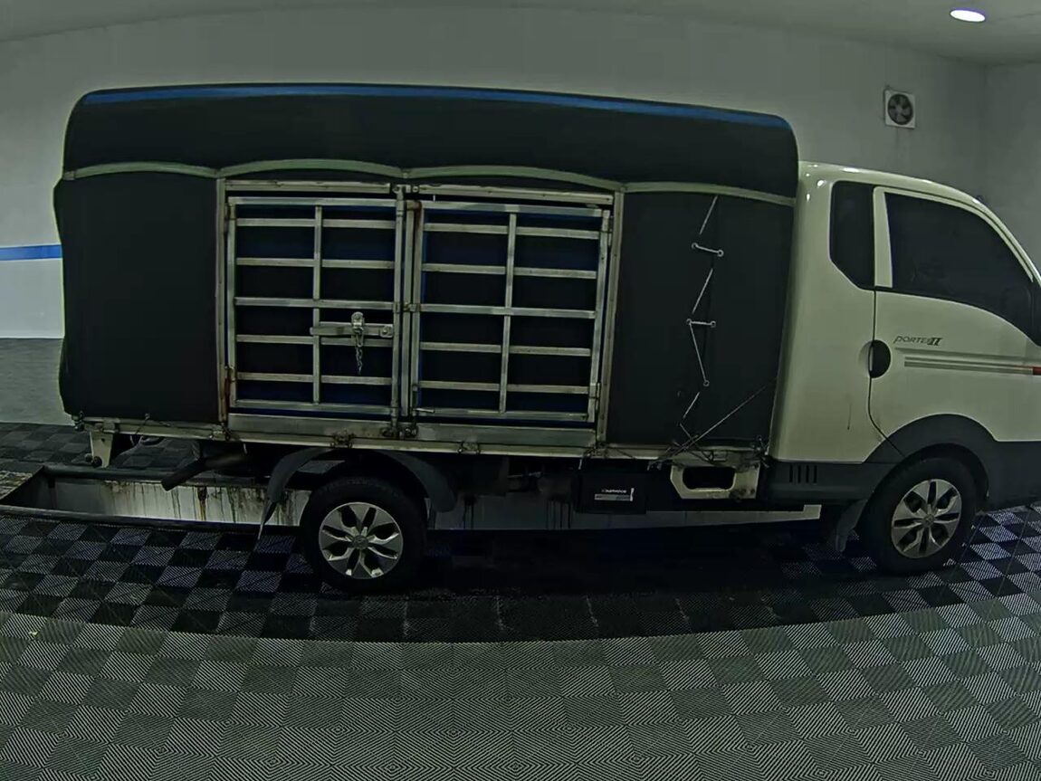 HYUNDAI PORTER II CRDi SUPER CAB EXTRA LONG WHEELBASE PREMIUM 2019 - zdjęcie 4