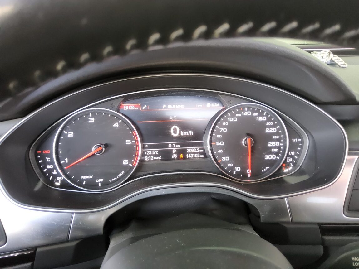 AUDI A6 (4TH GEN) 40 TDI QUATTRO SPORTS 2016 - zdjęcie 9
